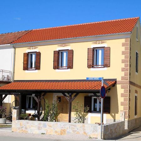 Villa Galleria Sukosan Ngoại thất bức ảnh