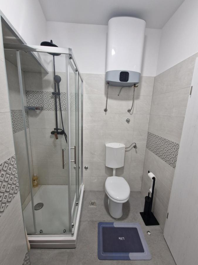 Villa Galleria Sukosan Ngoại thất bức ảnh