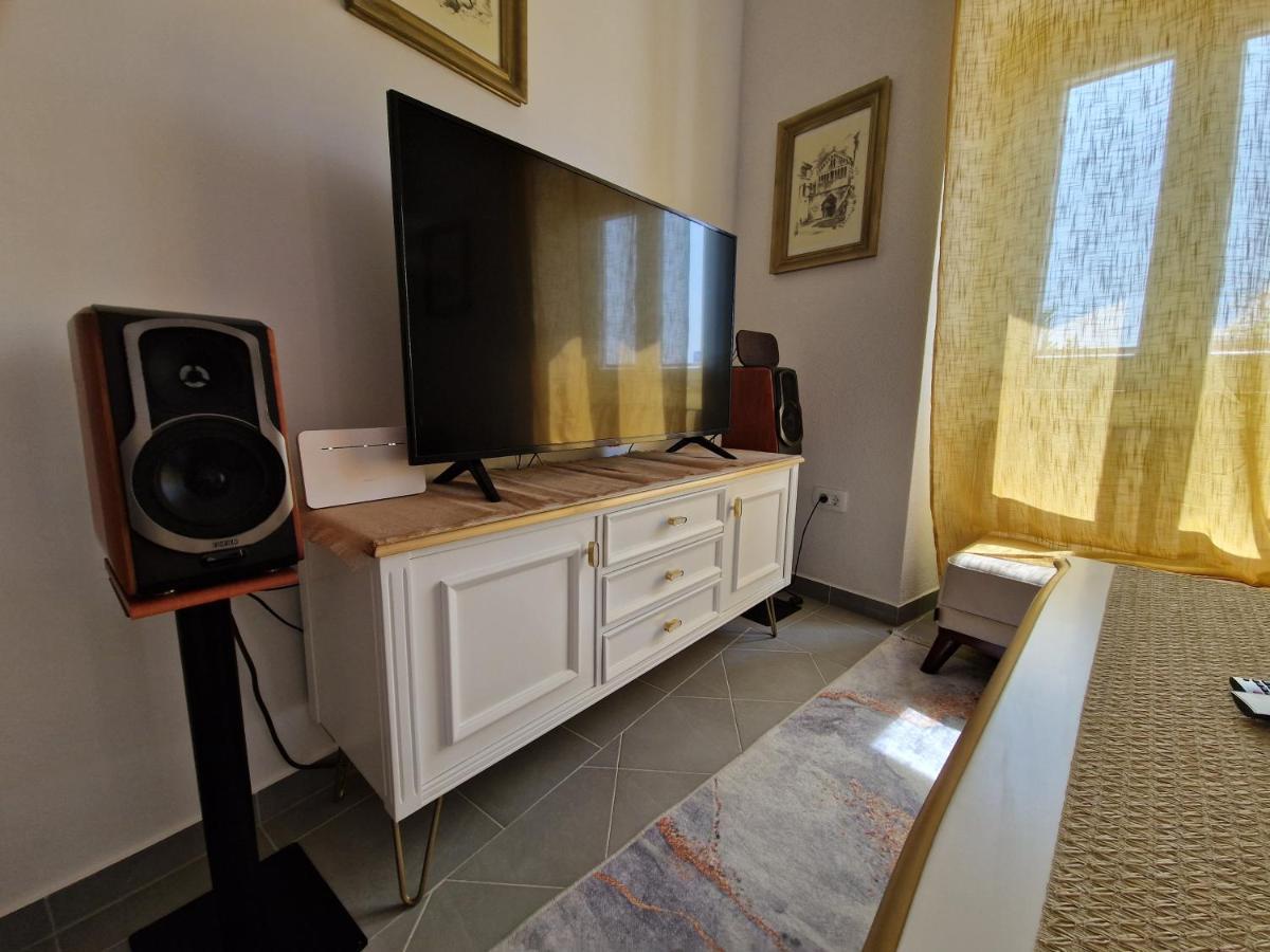 Villa Galleria Sukosan Ngoại thất bức ảnh