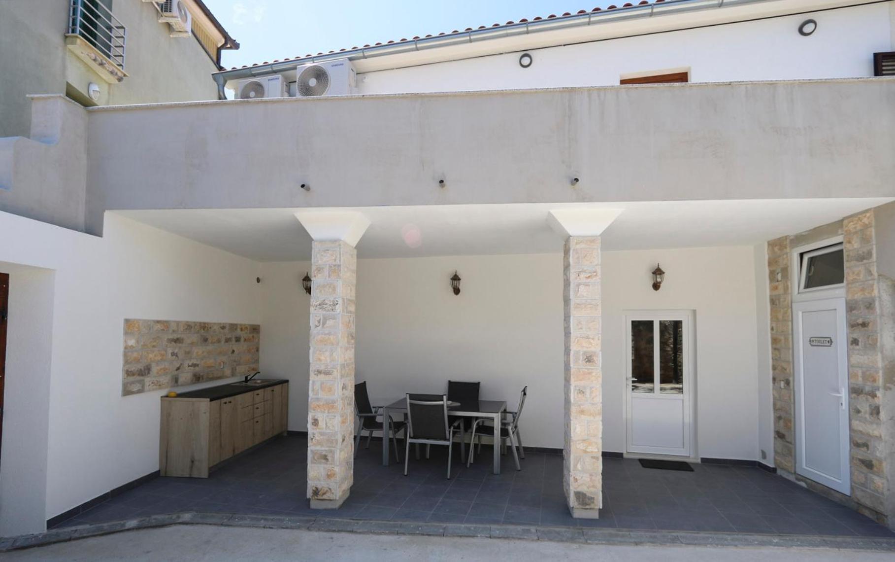 Villa Galleria Sukosan Ngoại thất bức ảnh